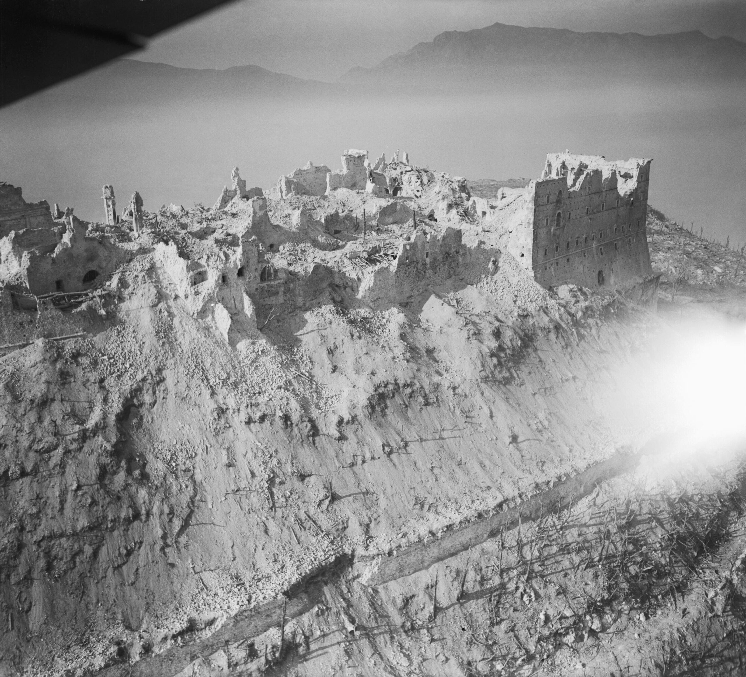 The Abbey of Monte Cassino after the Battle of Monte Cassino in 1944(Photo: Wikimedia Commons )